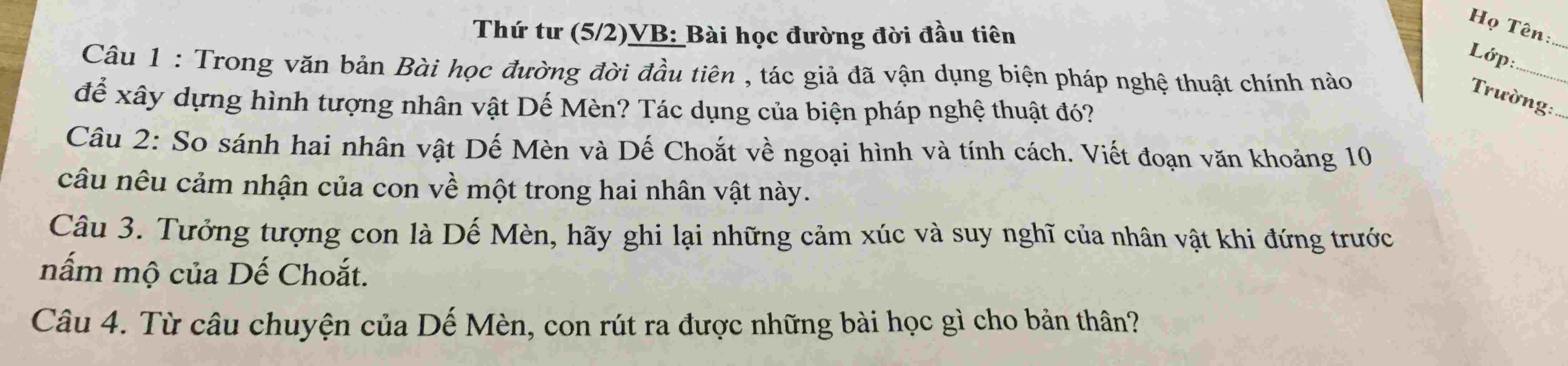 cau-1-trong-van-ban-bai-hoc-duong-doi-dau-tien-tac-gia-da-van-dung-bien-phap-nghe-thuat-chinh-na
