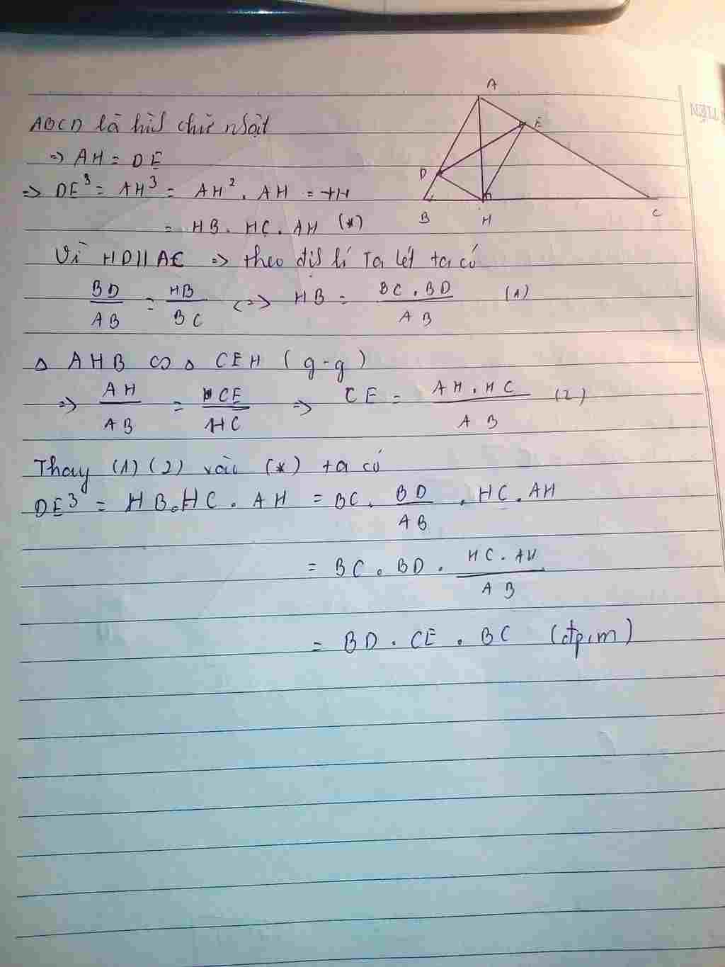 cho-tam-giac-abc-vuong-tai-a-duong-cao-ah-goi-d-e-lan-luot-la-hinh-chieu-cua-h-tren-ab-va-ac-chu