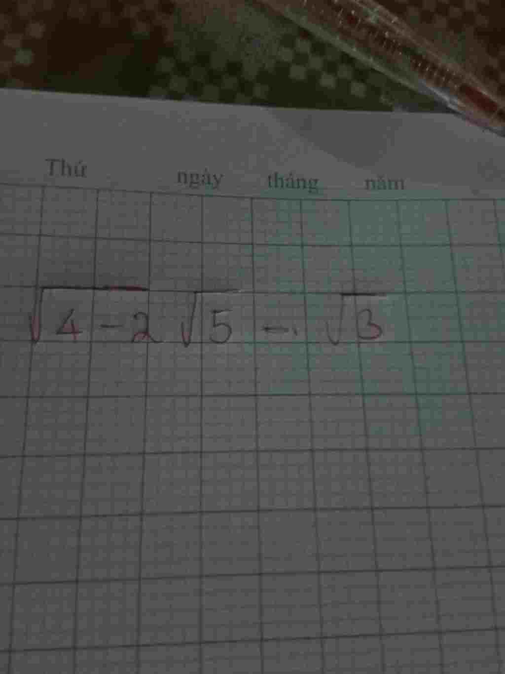 giai-roi-giai-thich-giup-mik-tai-sao-lai-ra-vay-1-bai-thoii